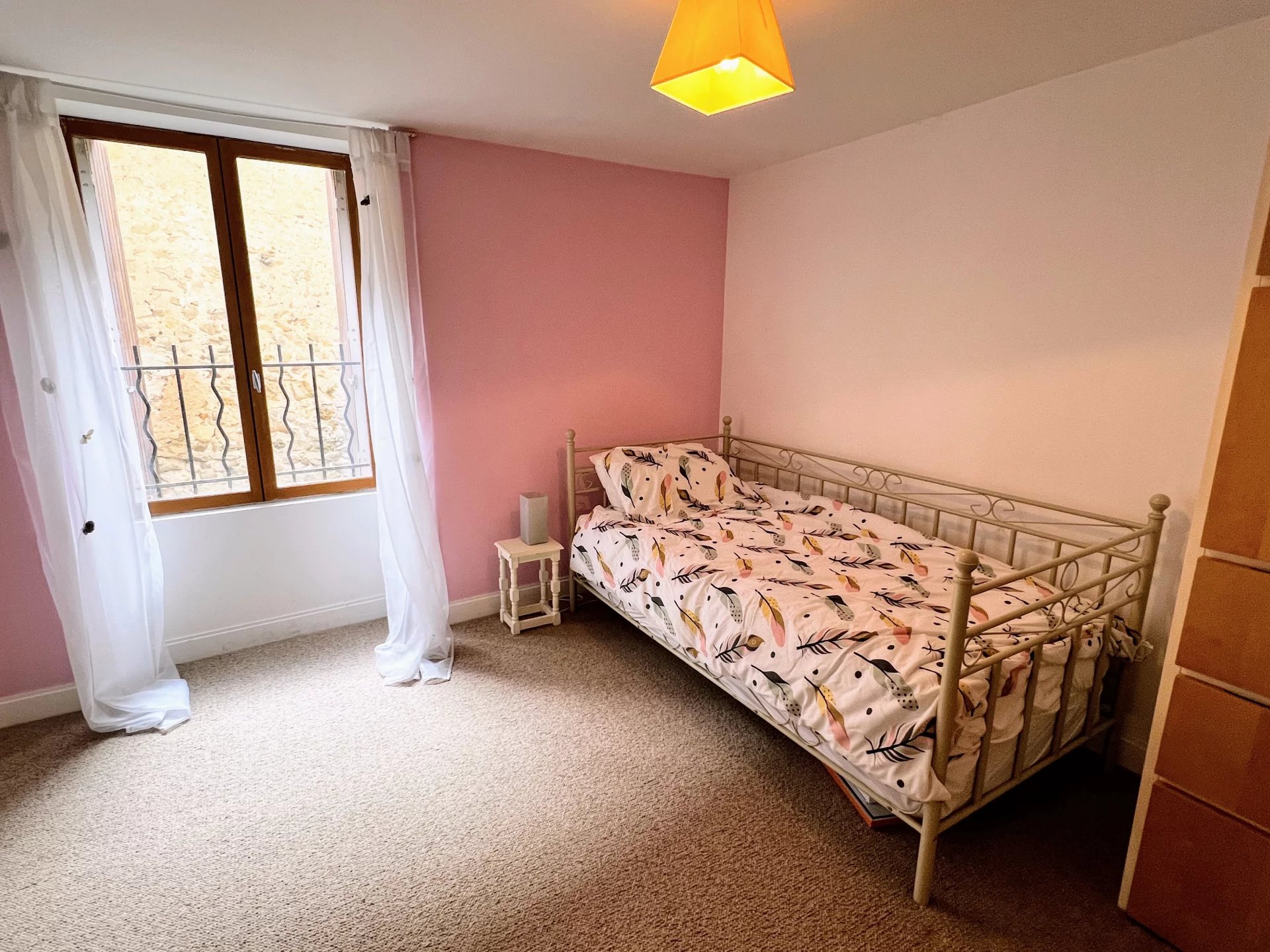 Fantastic town location, renovated with style, just turn the key and relax!!, Poitou-Charentes – France – BVI83420