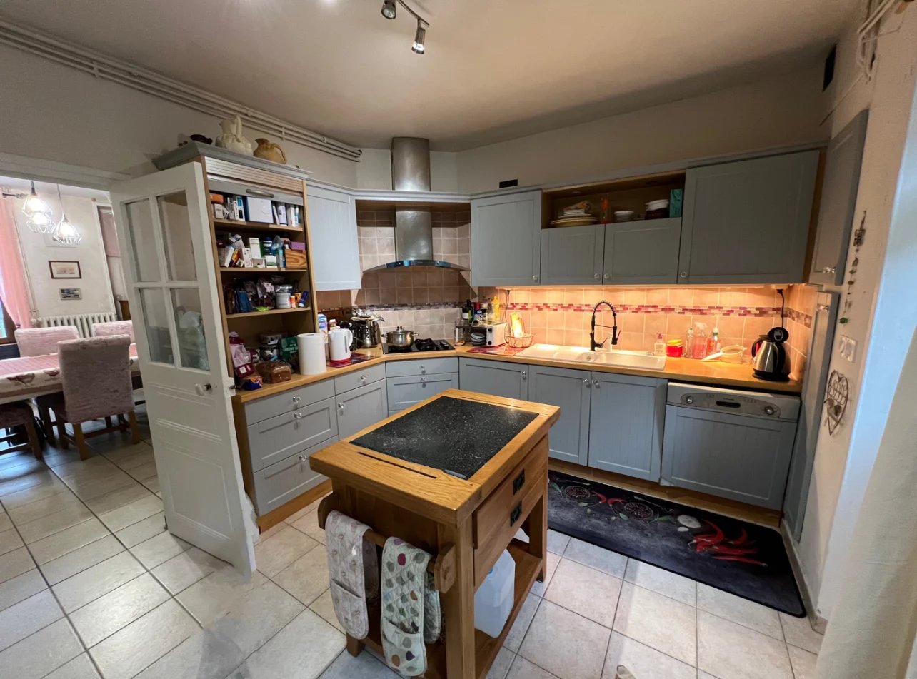 A delightful 3 bed family home with large barn, Limousin – France – BVI74225