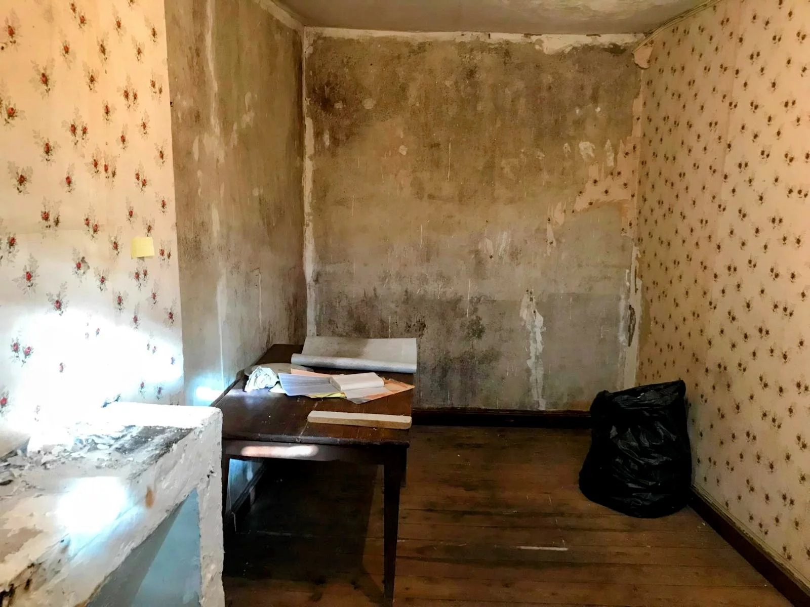 Small Townhouse with Renovation Potential – Heart of Historic Bellac, Limousin – France – BVI82202