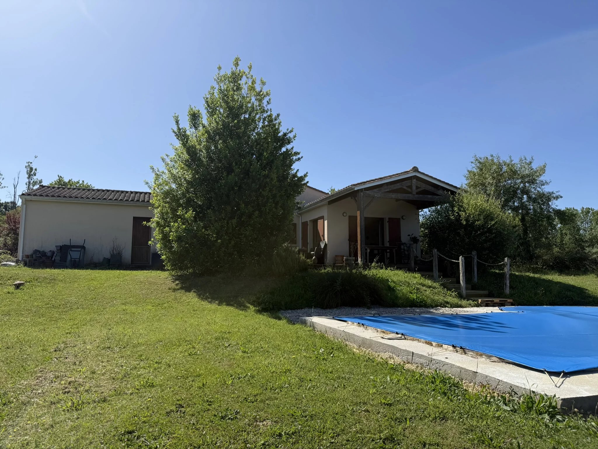 Contemporary Country Home with Pool and Nearly One Hectare of Land, Poitou-Charentes – France – BVI85803