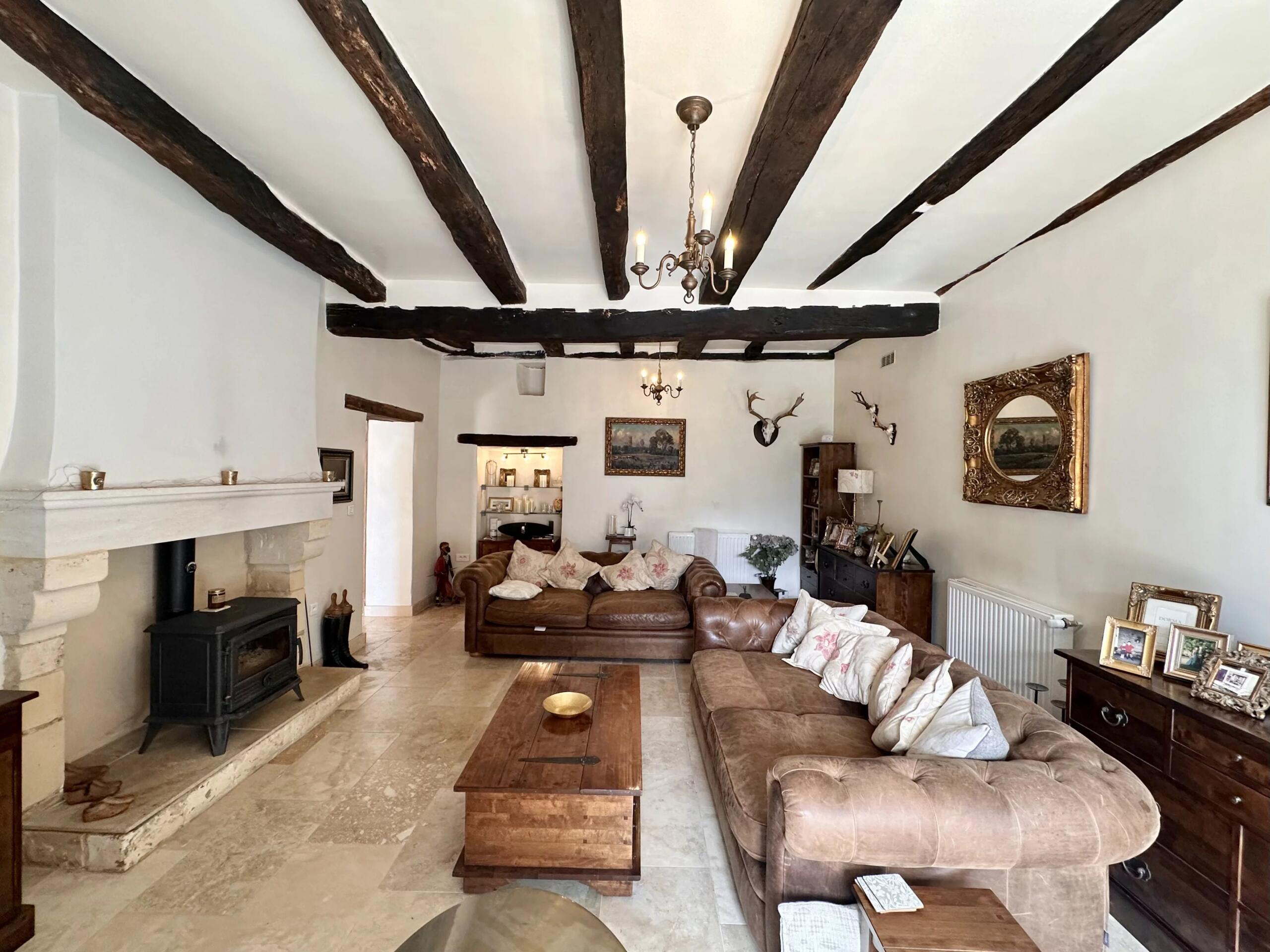 Charming Stone Property with Barns, Walking Distance to Amenities, Aquitaine – France – BVI85716