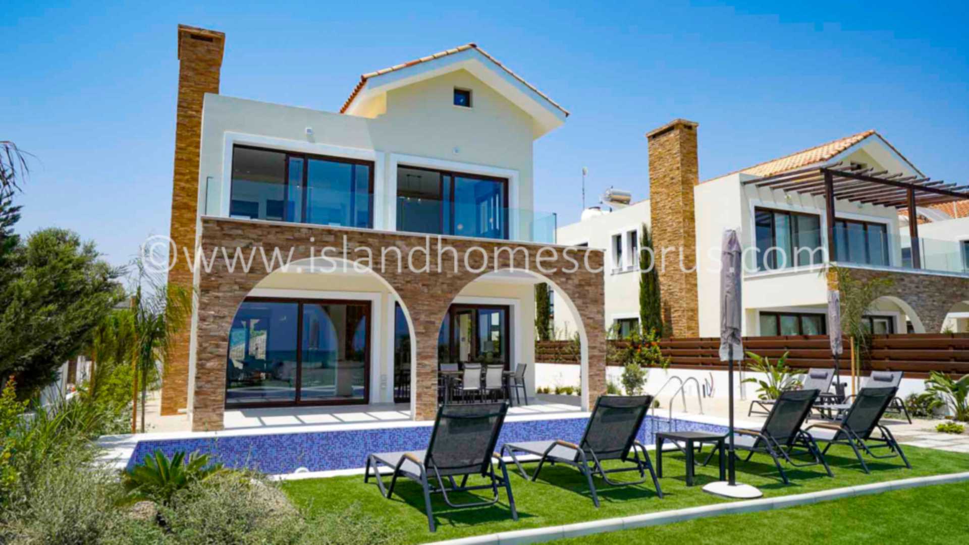 5 bedroom Detached in Ayia Thekla, Famagusta, Cyprus – IoN125dp