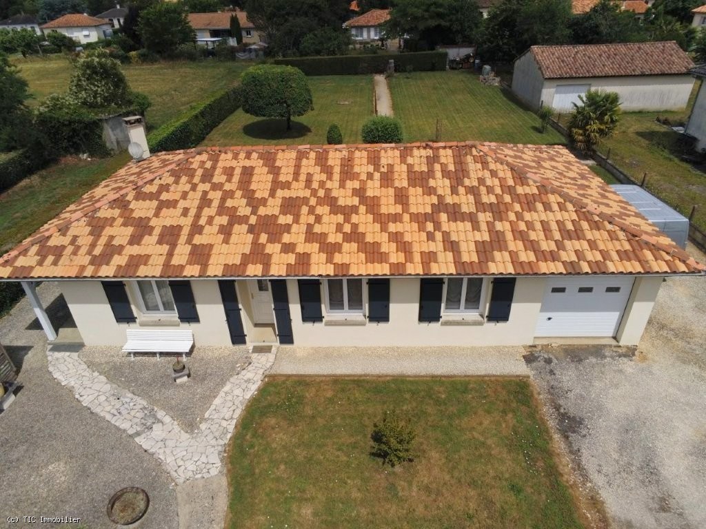 3 bedroom House in Verteuil-Sur-Charente, France – r7512