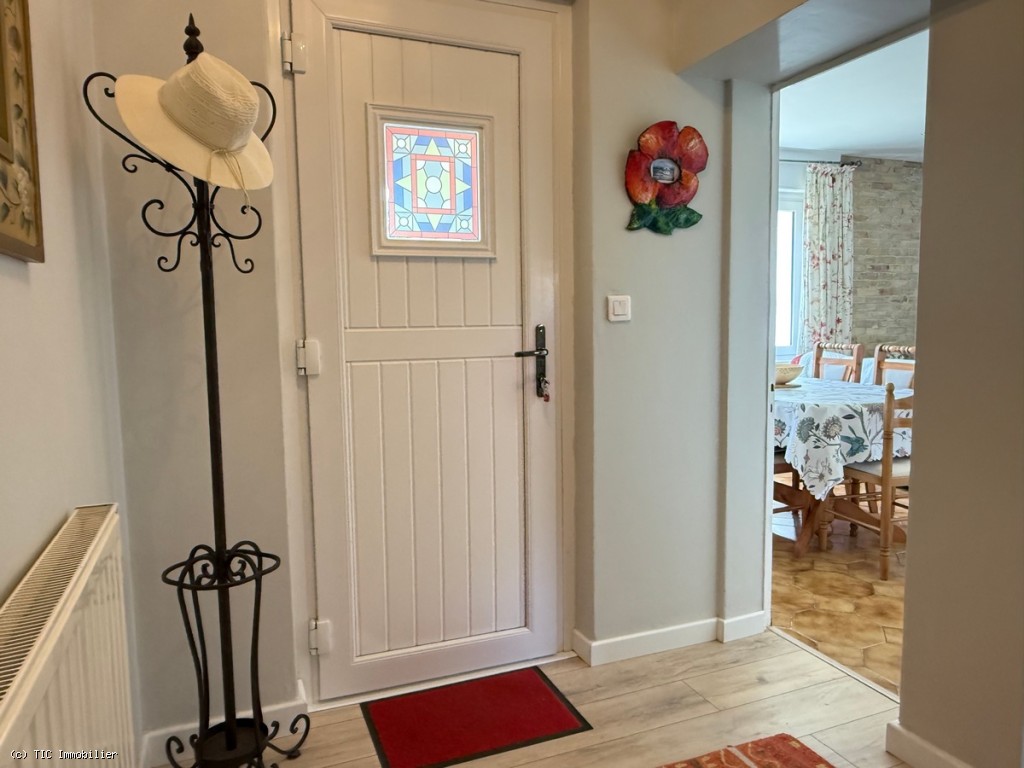 3 bedroom House in Charroux, France – r7511