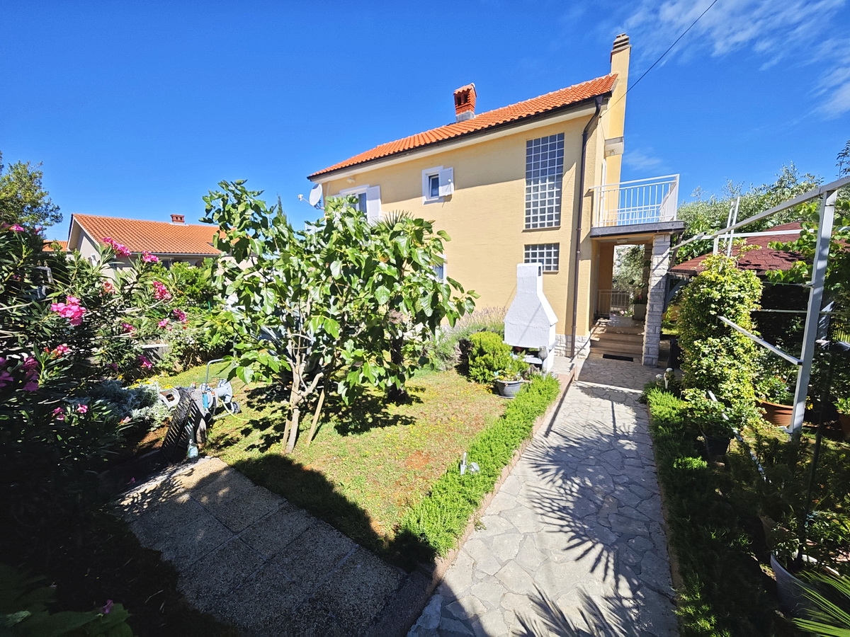 6 bedroom villa in Malinska-Dubašnica, Croatia – 103692