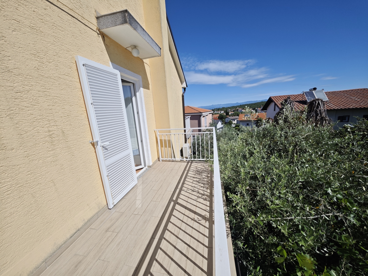 6 bedroom villa in Malinska-Dubašnica, Croatia – 103692