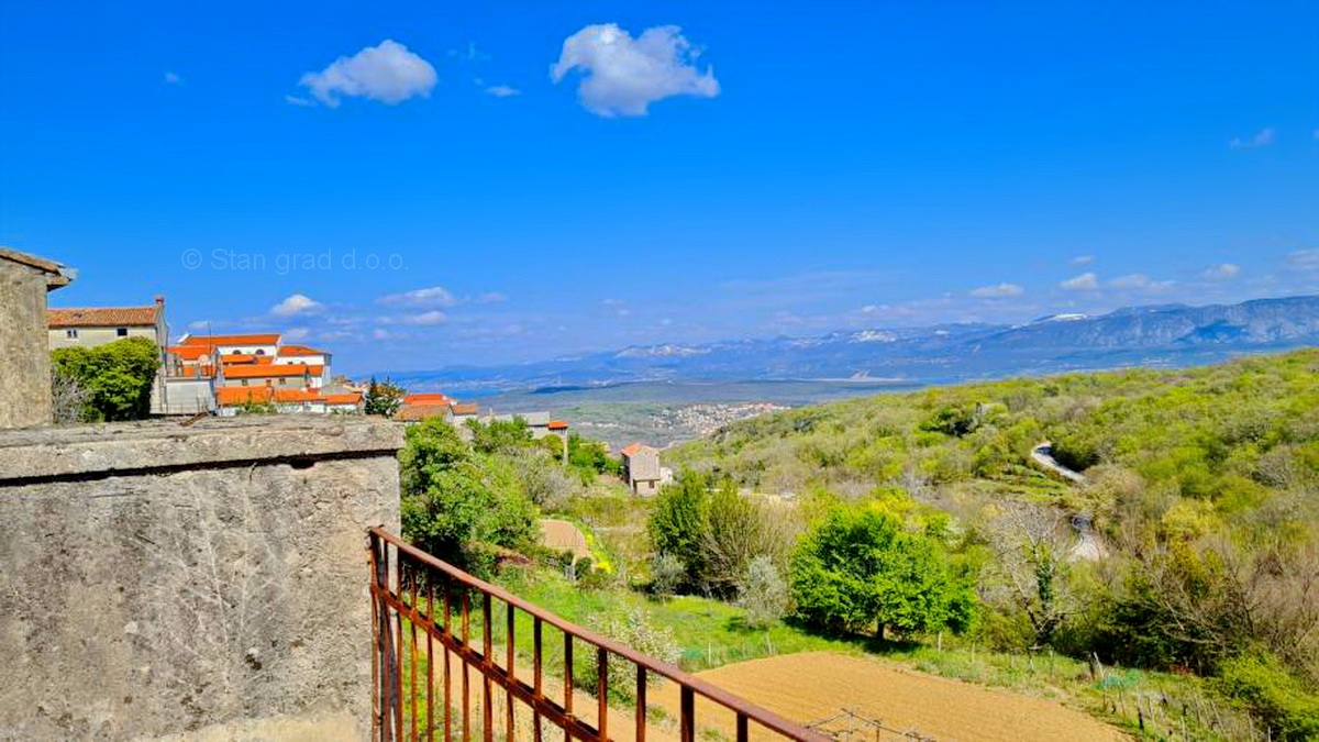 3 bedroom villa in Dobrinj, Croatia – 102343