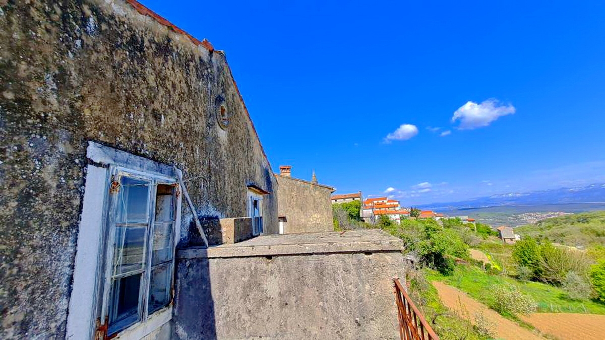 3 bedroom villa in Dobrinj, Croatia – 102343
