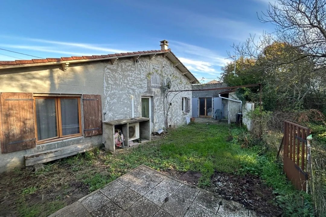 4 bedroom propriete in St Jean D Angely, Charente-Maritime, France