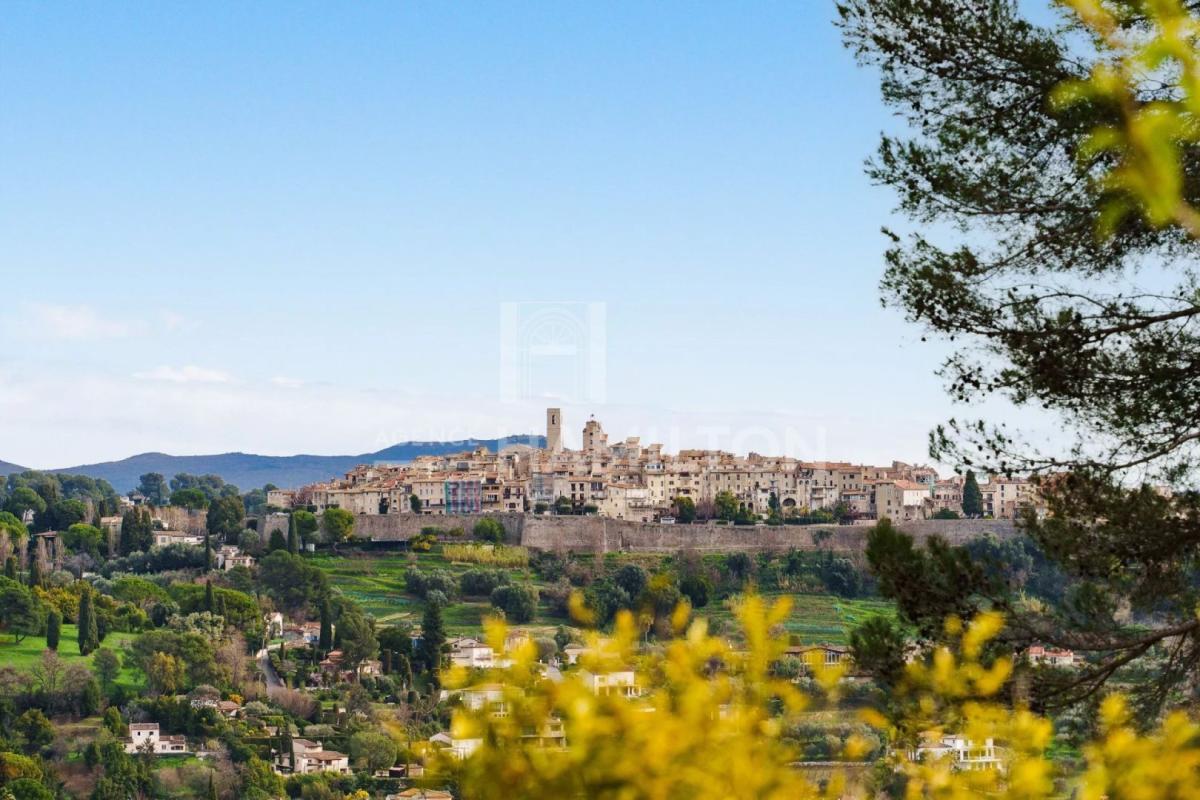 5 bedroom villa in La Colle-sur-loup, Alpes-Maritimes, France