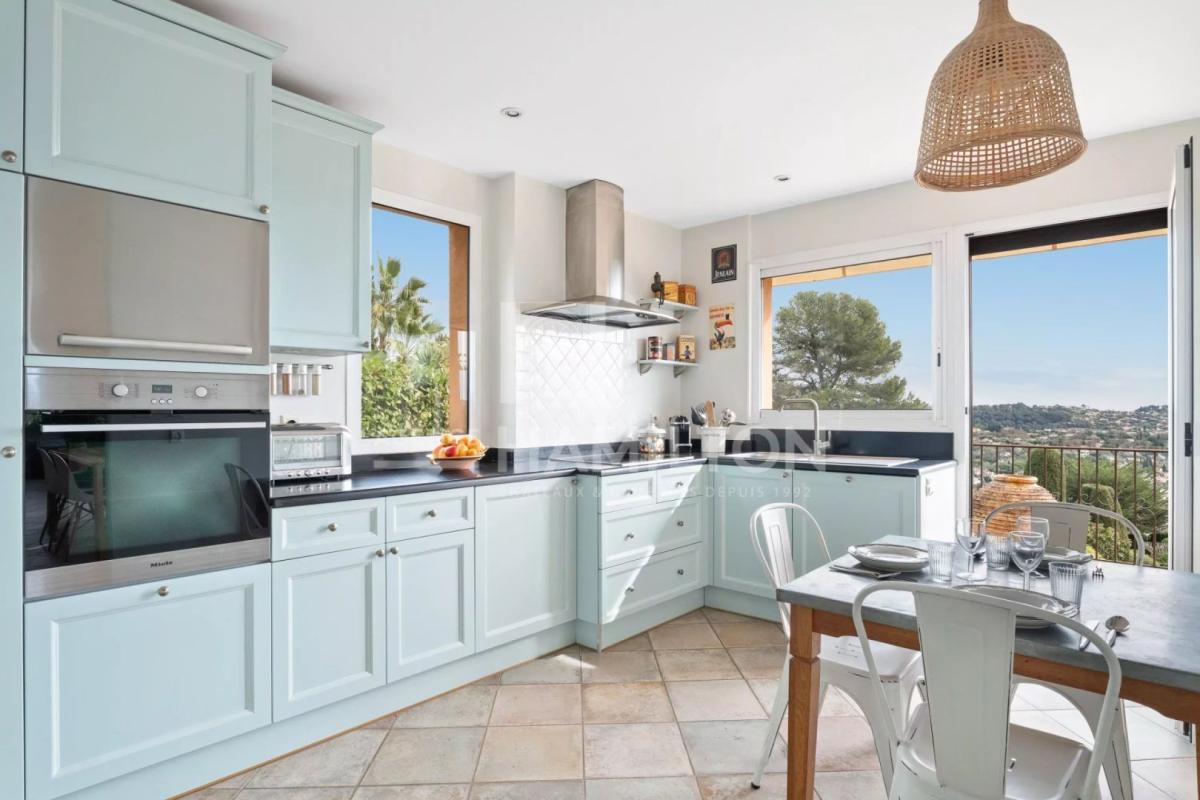 5 bedroom villa in La Colle-sur-loup, Alpes-Maritimes, France