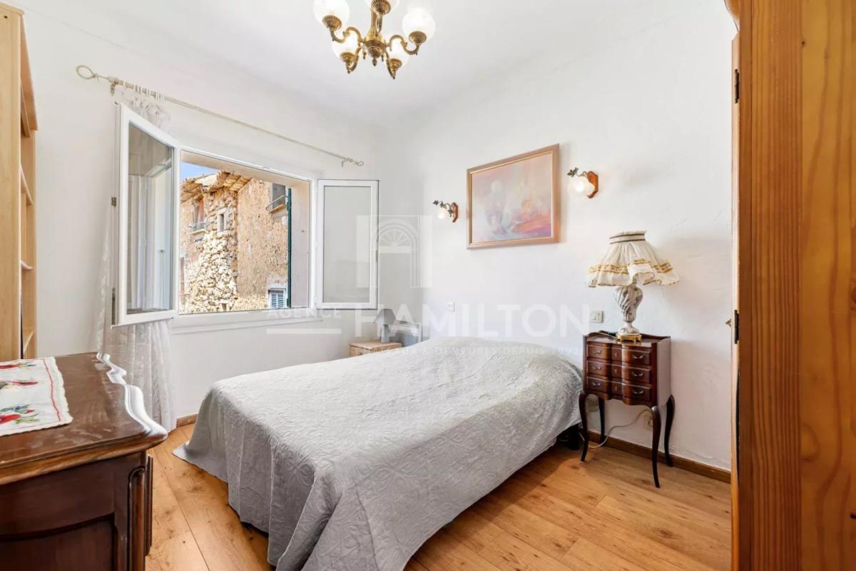 2 bedroom t4 in Châteauneuf-grasse, Alpes-Maritimes, France