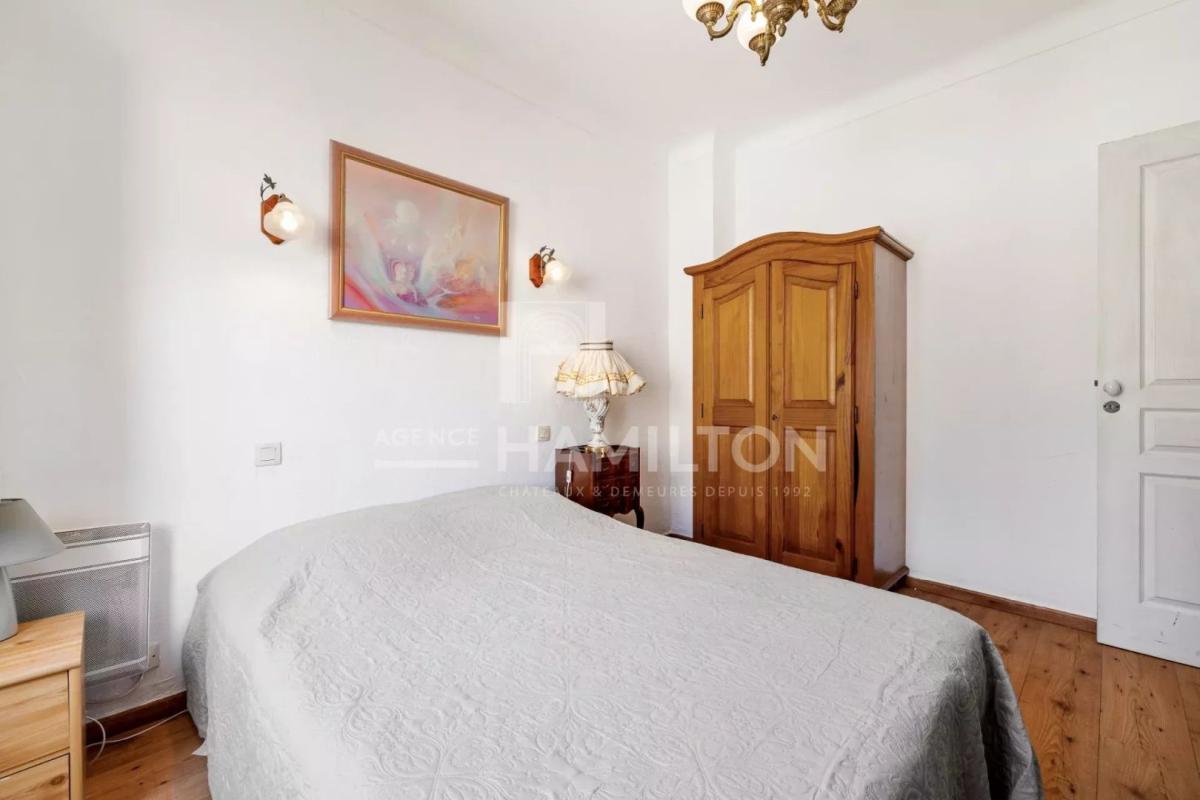 2 bedroom t4 in Châteauneuf-grasse, Alpes-Maritimes, France