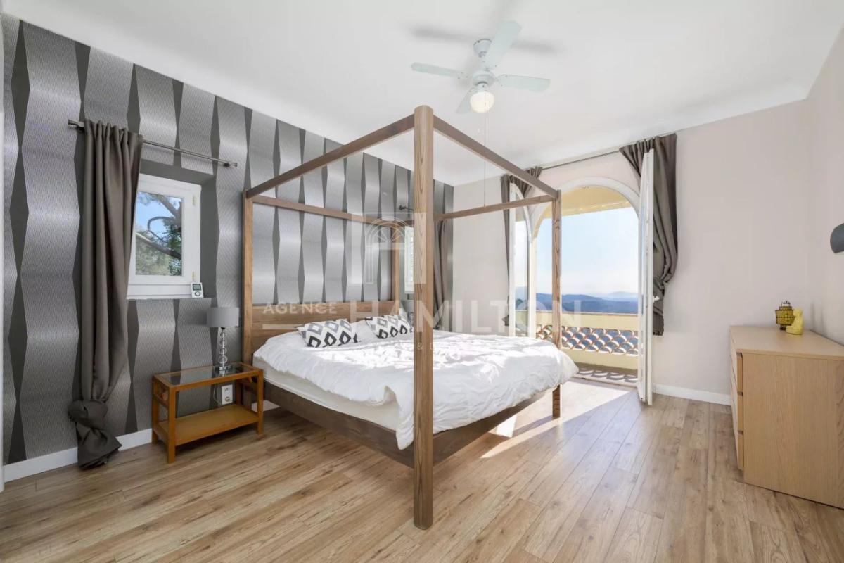 5 bedroom villa in Châteauneuf-grasse, Alpes-Maritimes, France