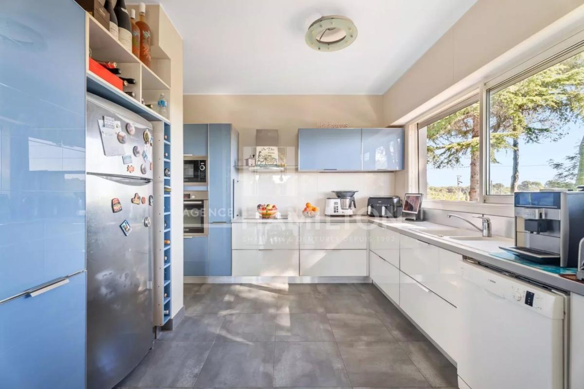 5 bedroom villa in Biot, Alpes-Maritimes, France