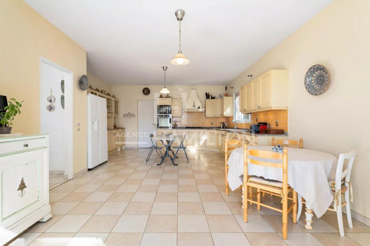 5 bedroom villa in Nice, Alpes-Maritimes, France