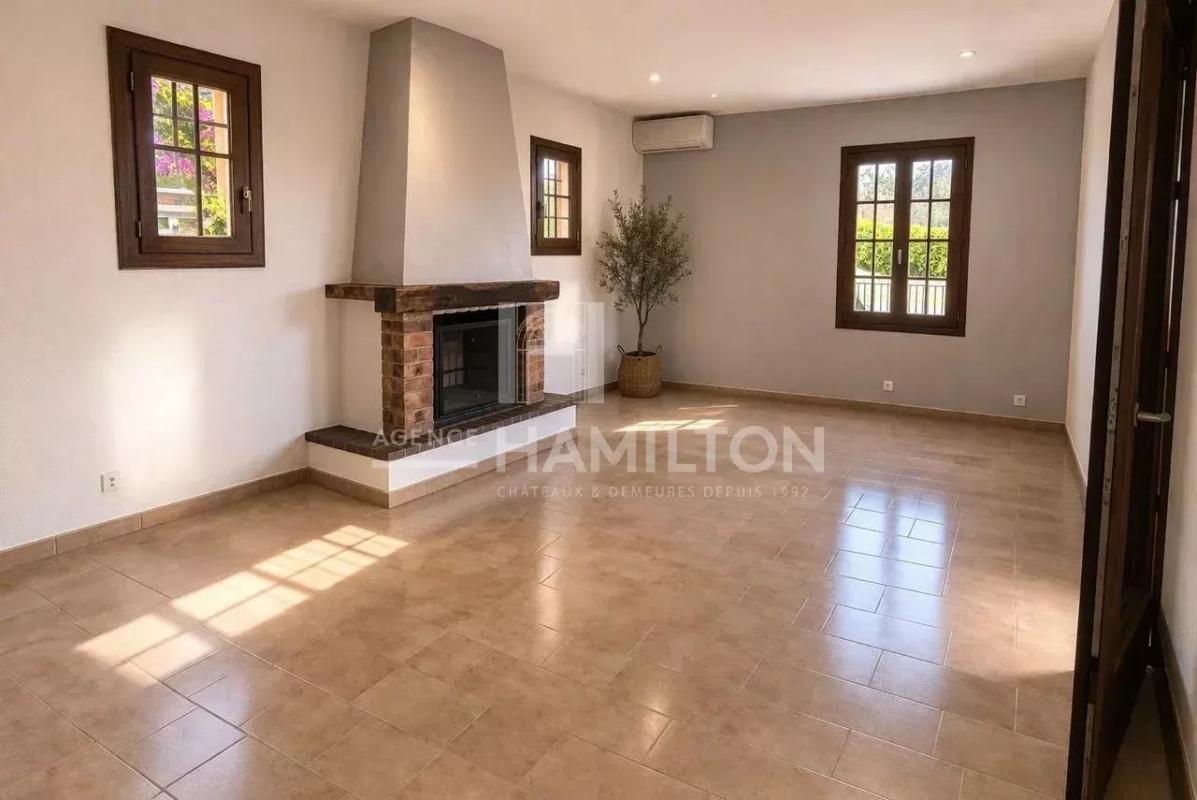 2 bedroom villa in Le Rouret, Alpes-Maritimes, France