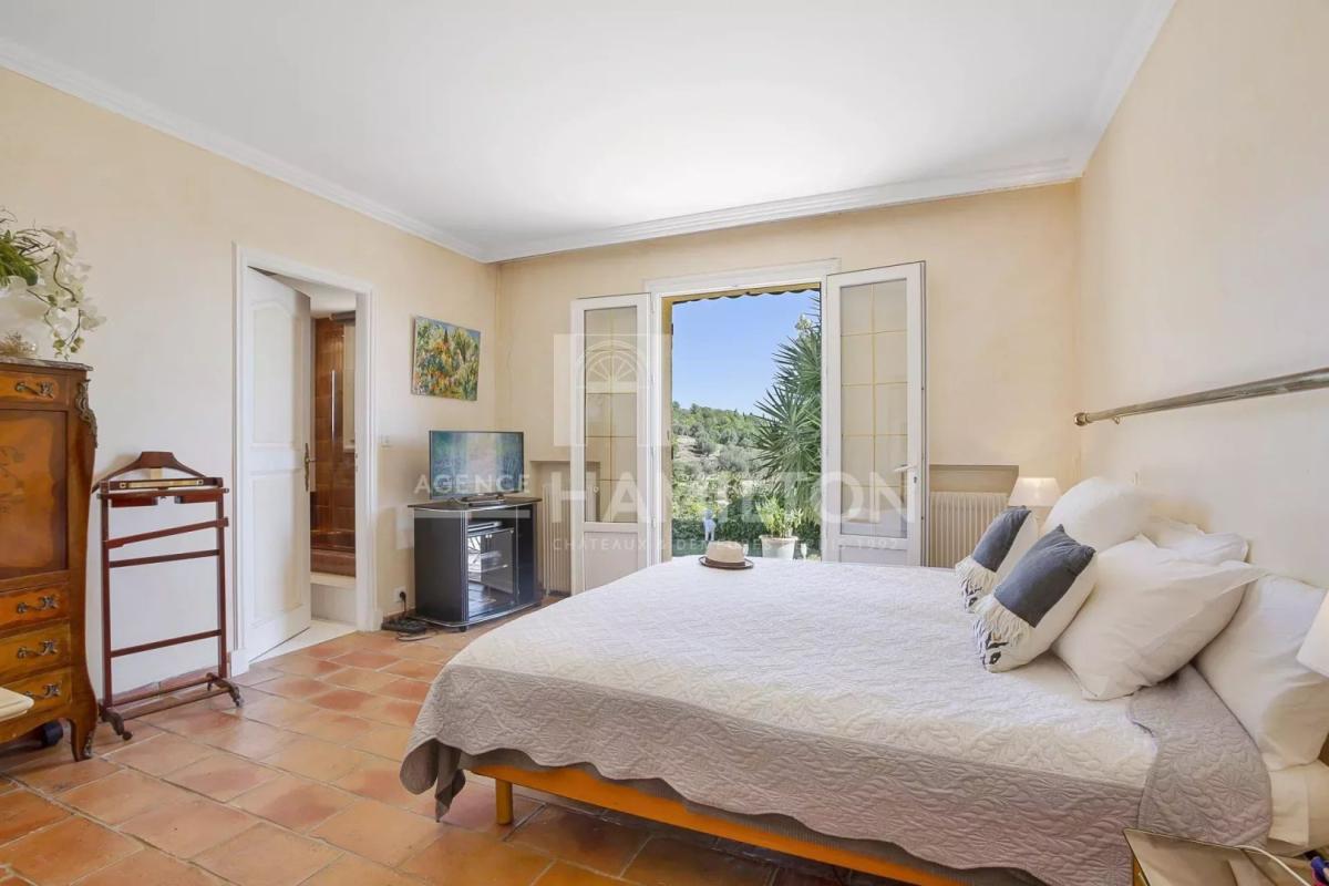 4 bedroom villa in Le Rouret, Alpes-Maritimes, France