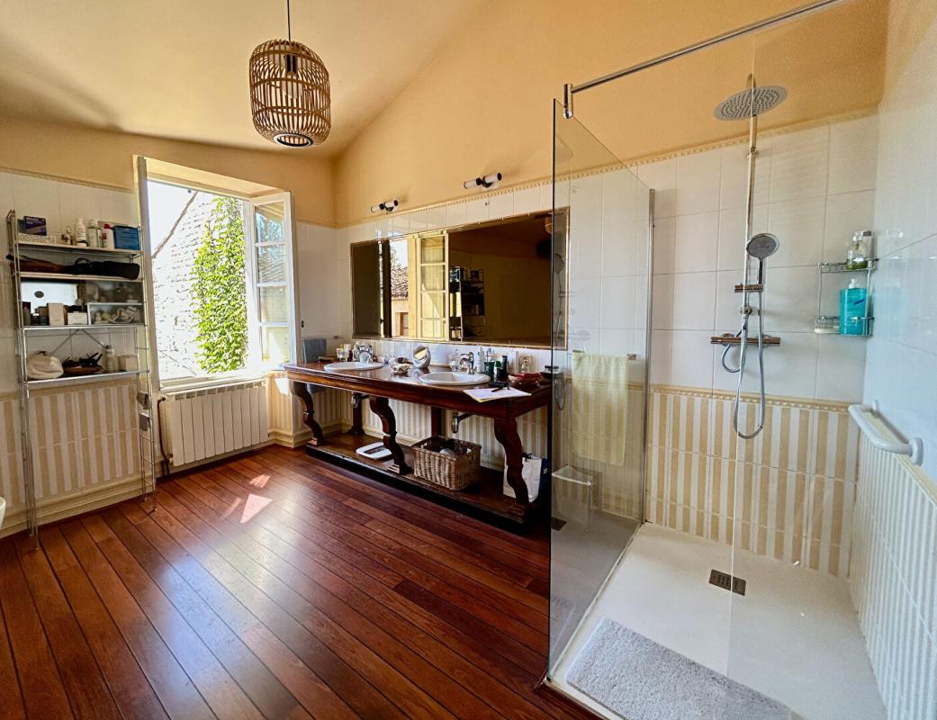 5 bedroom maison in Perigne, Deux-Sèvres, France