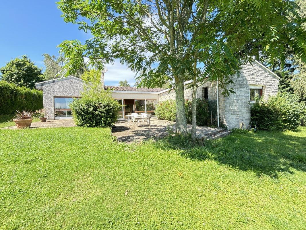 5 bedroom maison d’architecte in Civray, Vienne, France