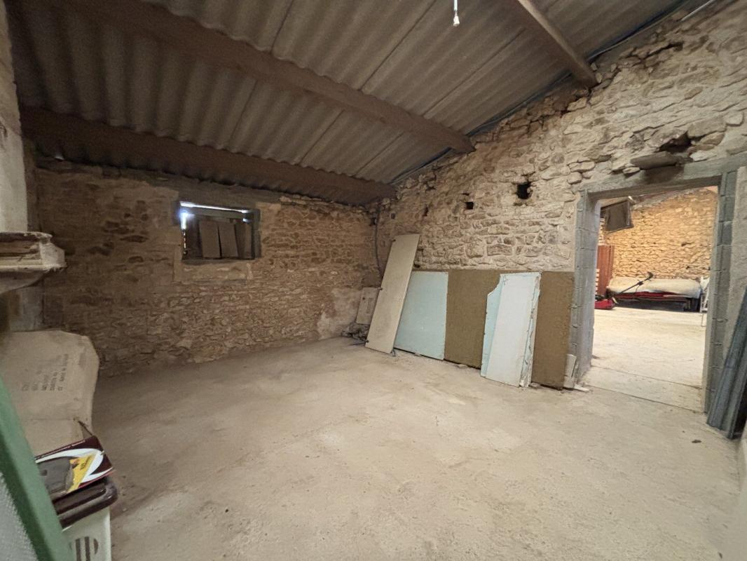 2 bedroom maison en pierres in Saint Martin Du Clocher, Charente, France