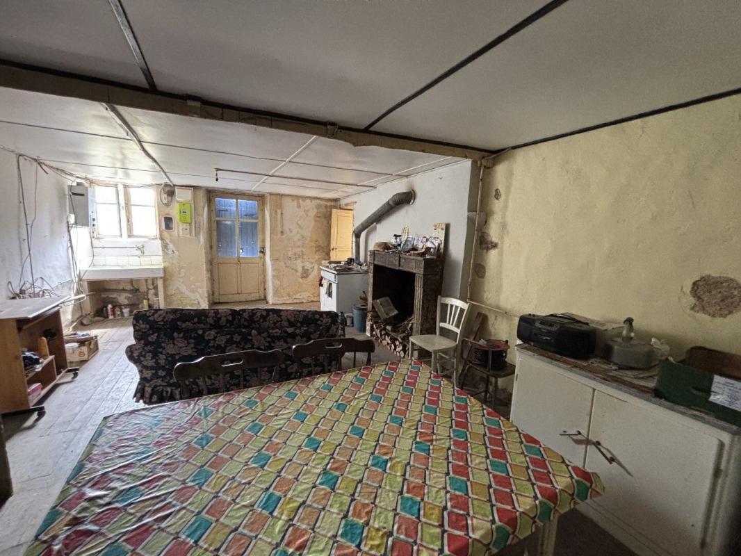 2 bedroom maison en pierres in Saint Martin Du Clocher, Charente, France