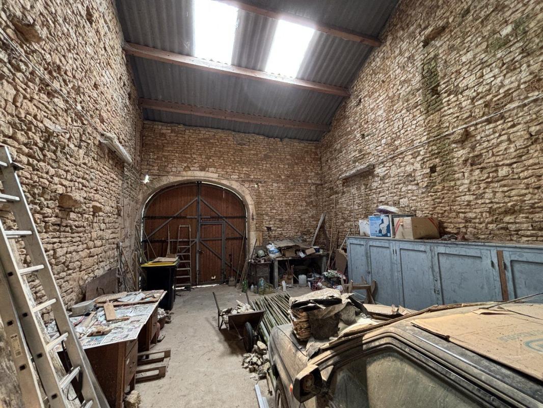 2 bedroom maison en pierres in Saint Martin Du Clocher, Charente, France
