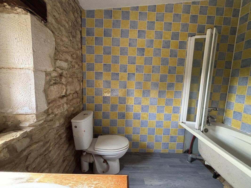 2 bedroom maison en pierres in Saint Martin Du Clocher, Charente, France