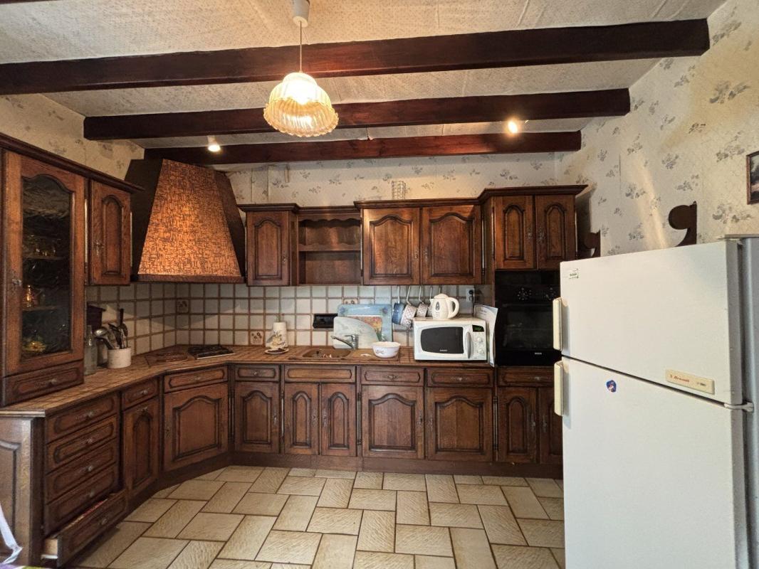 5 bedroom maison a renover in La Magdeleine, Charente, France