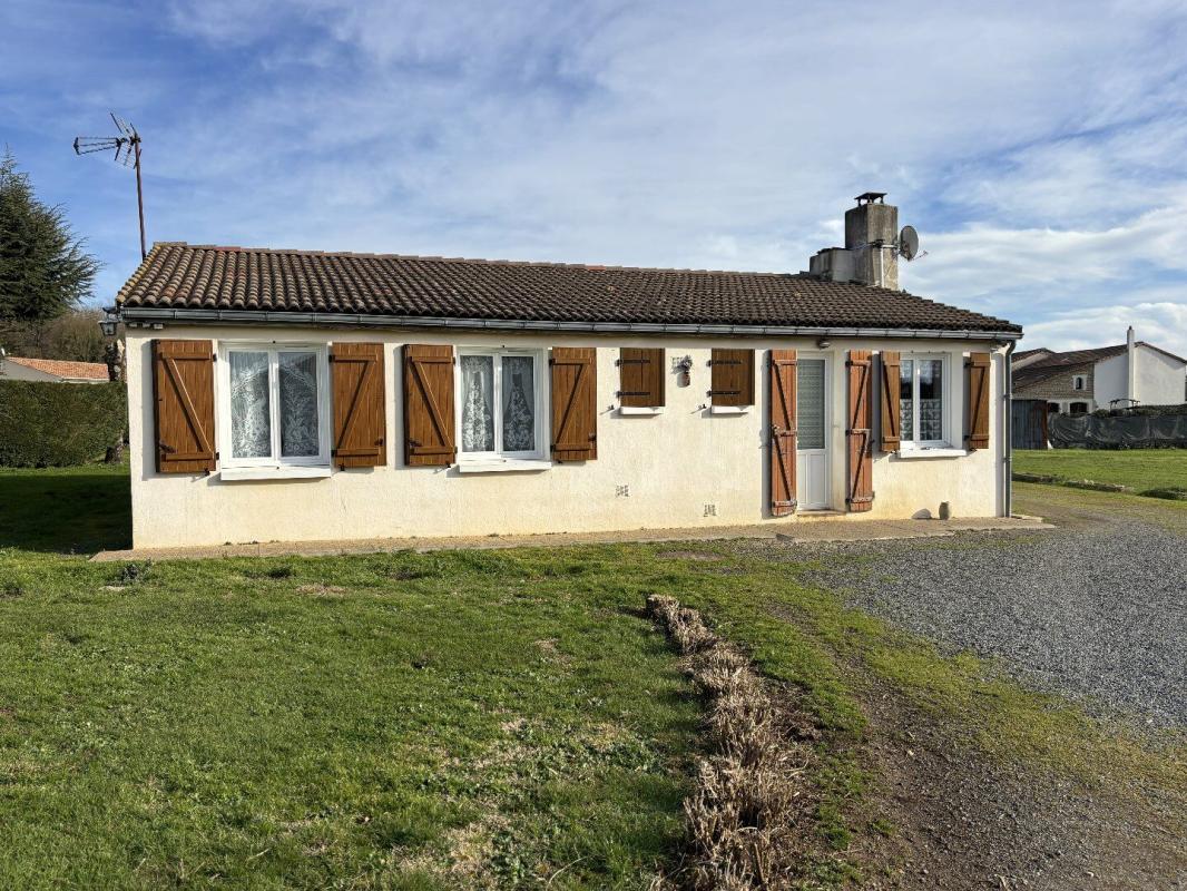 3 bedroom bungalow in Villefagnan, Charente, France