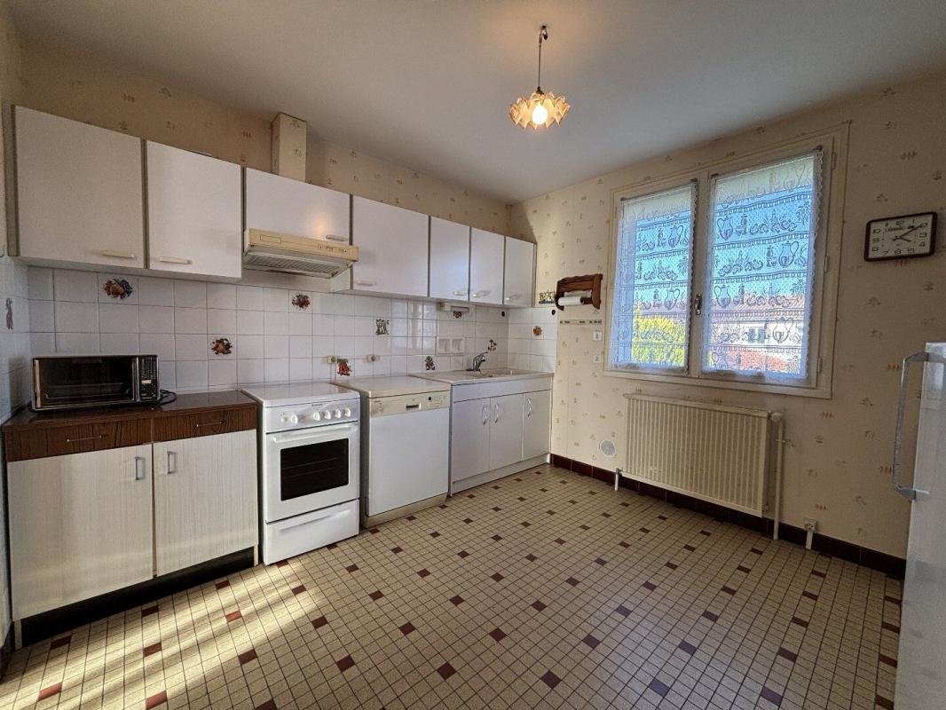 2 bedroom maison individuelle in Ruffec, Charente, France