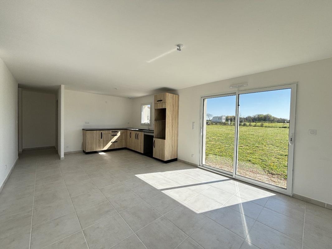 2 bedroom maison neuve in Vouleme, Vienne, France
