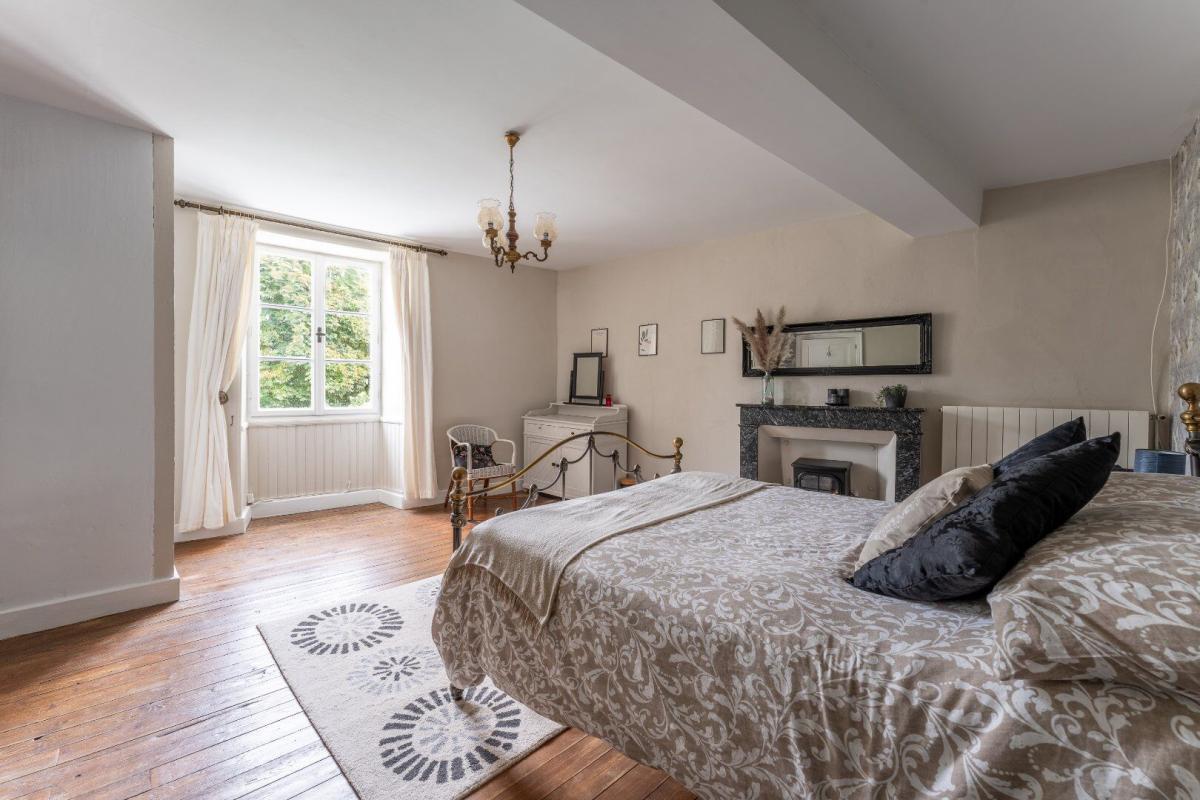 4 bedroom maison in Nanteuil En Vallee, Charente, France