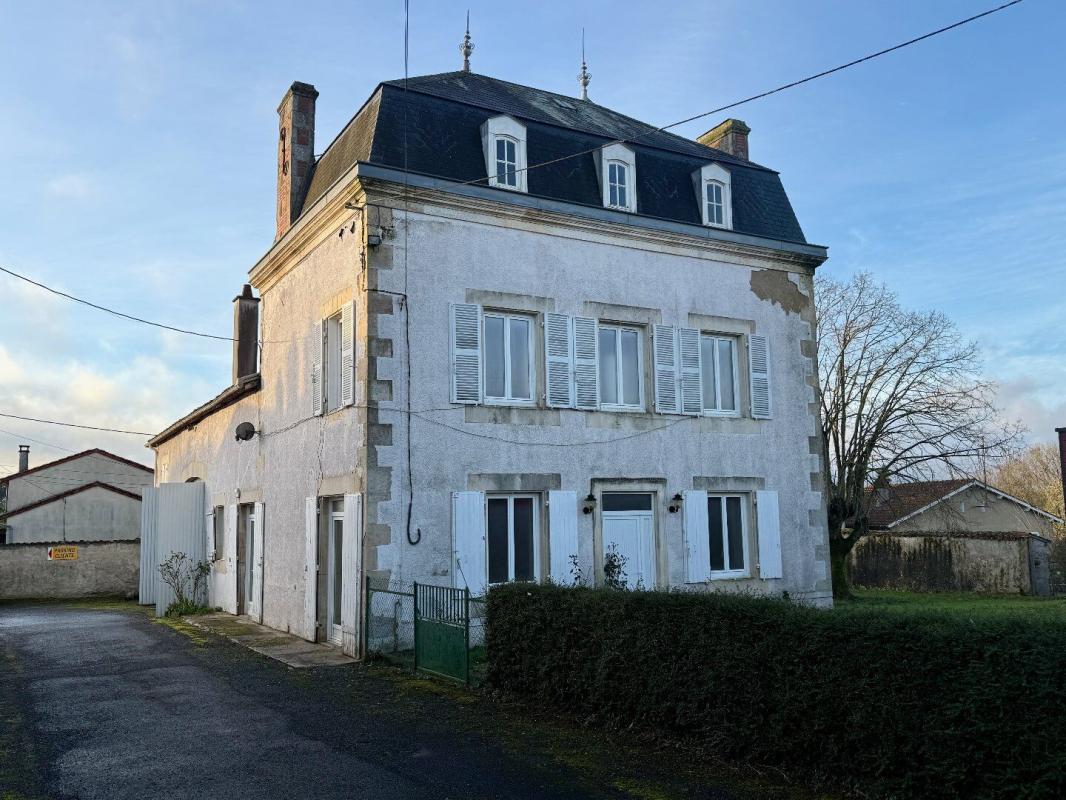 4 bedroom maison bourgeoise in Saint Pierre D Exideuil, Vienne, France