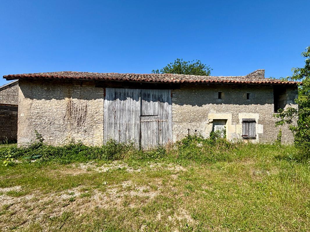 1 bedroom propriete in Linazay, Vienne, France