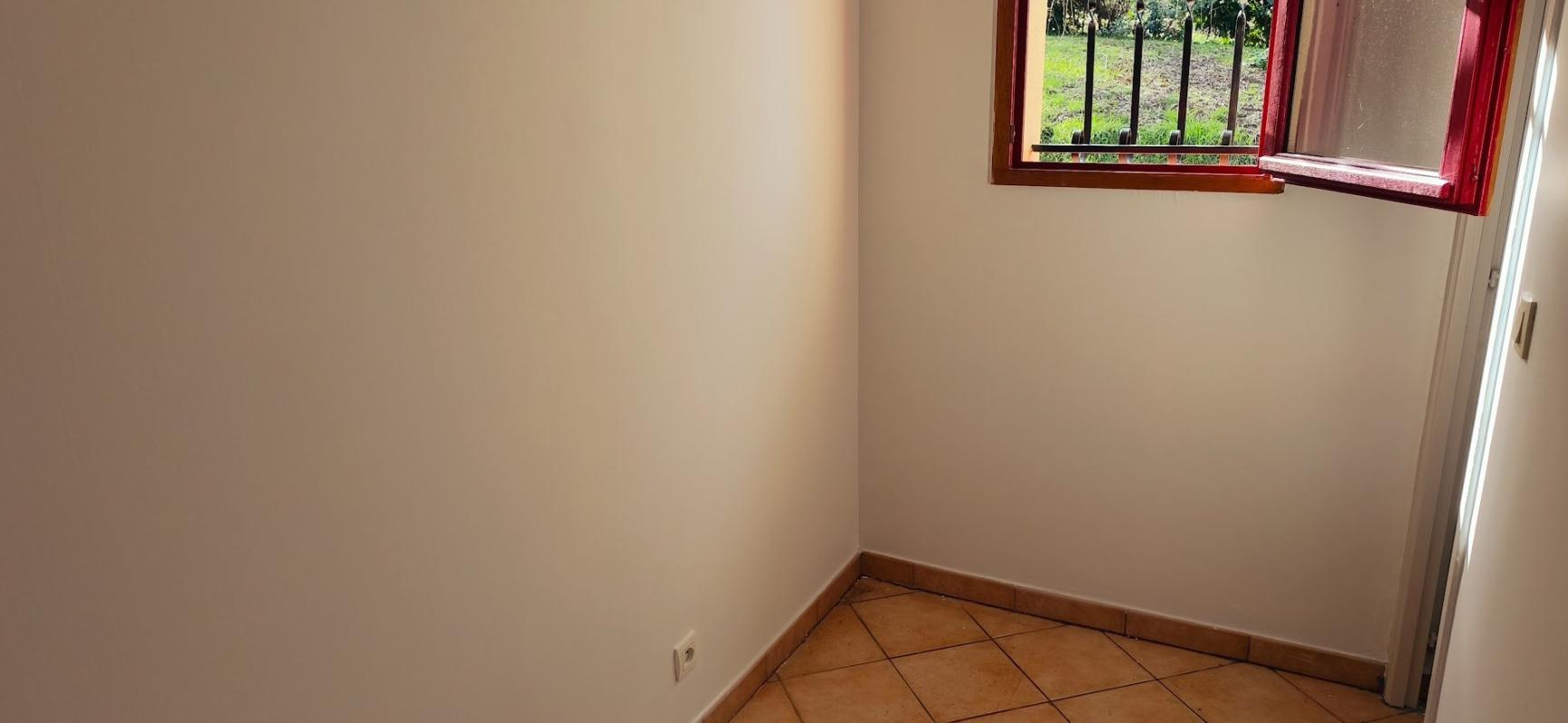 3 bedroom maison recente in Durfort Lacapelette, Tarn-et-Garonne, France