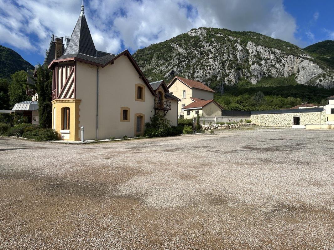 14 bedroom manoir in Tarascon Sur Ariege, Ariège, France