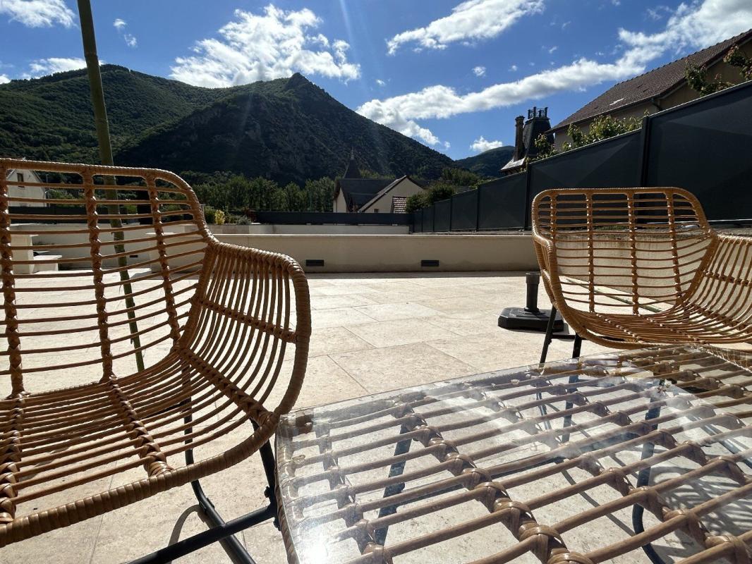 14 bedroom manoir in Tarascon Sur Ariege, Ariège, France