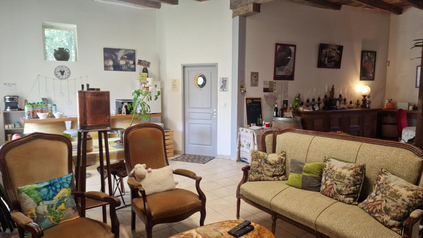 7 bedroom commerces/negoce in Prayssac, Lot, France