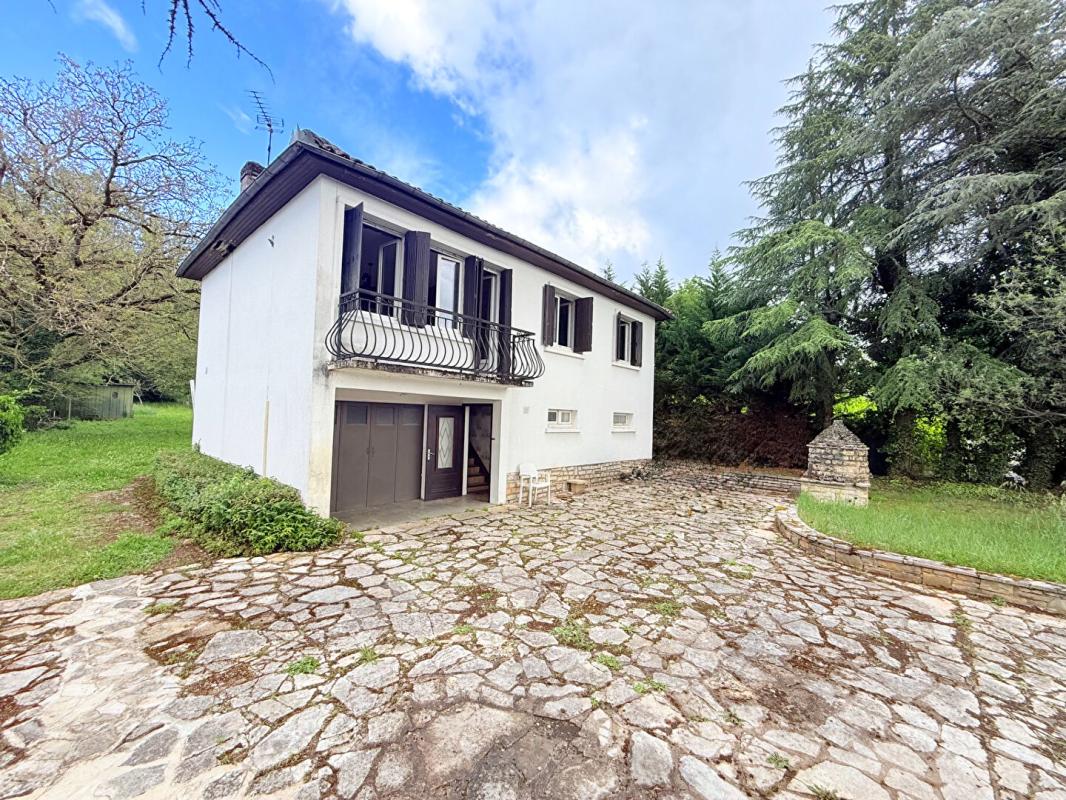 4 bedroom maison a renover in Pradines, Lot, France