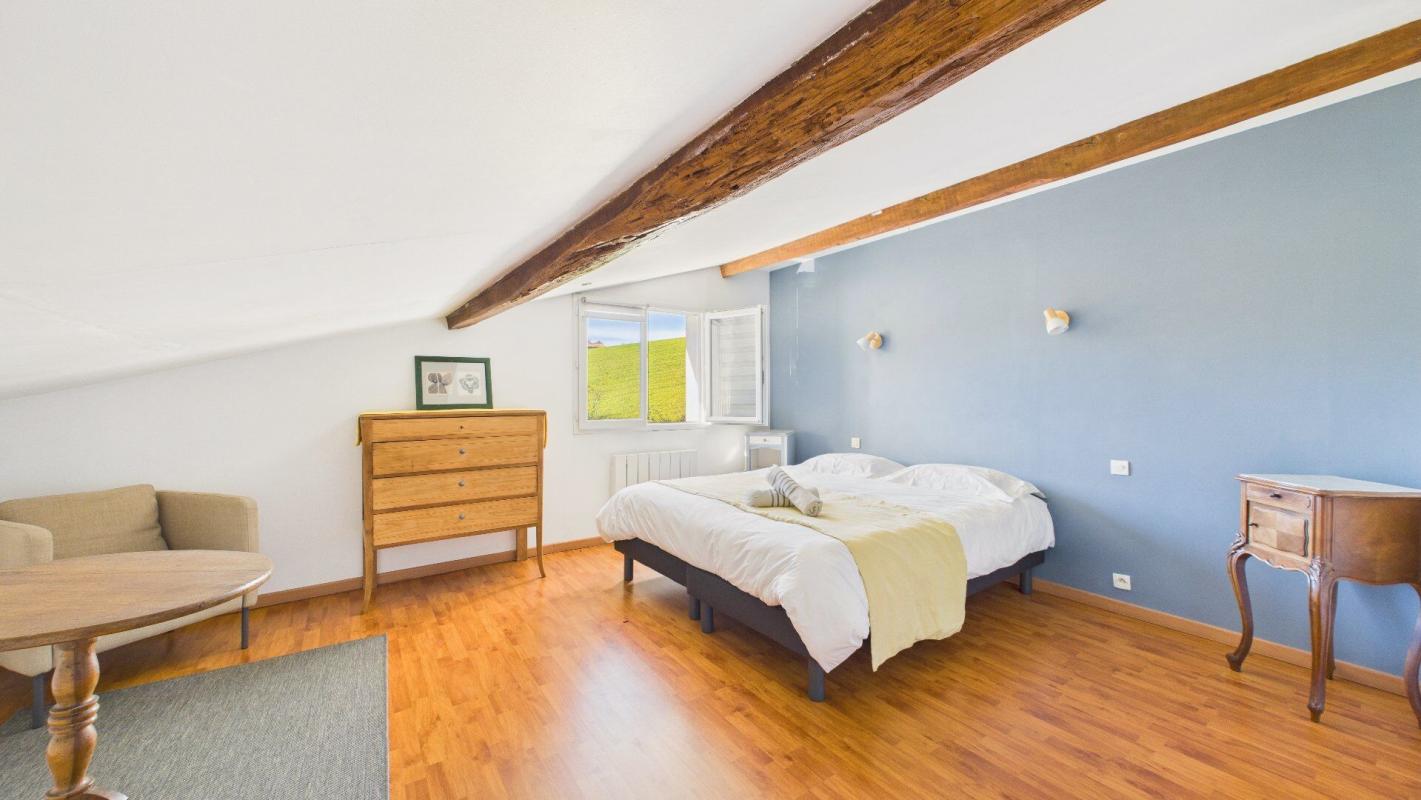 9 bedroom demeure in Guiche, Pyrénées-Atlantiques, France