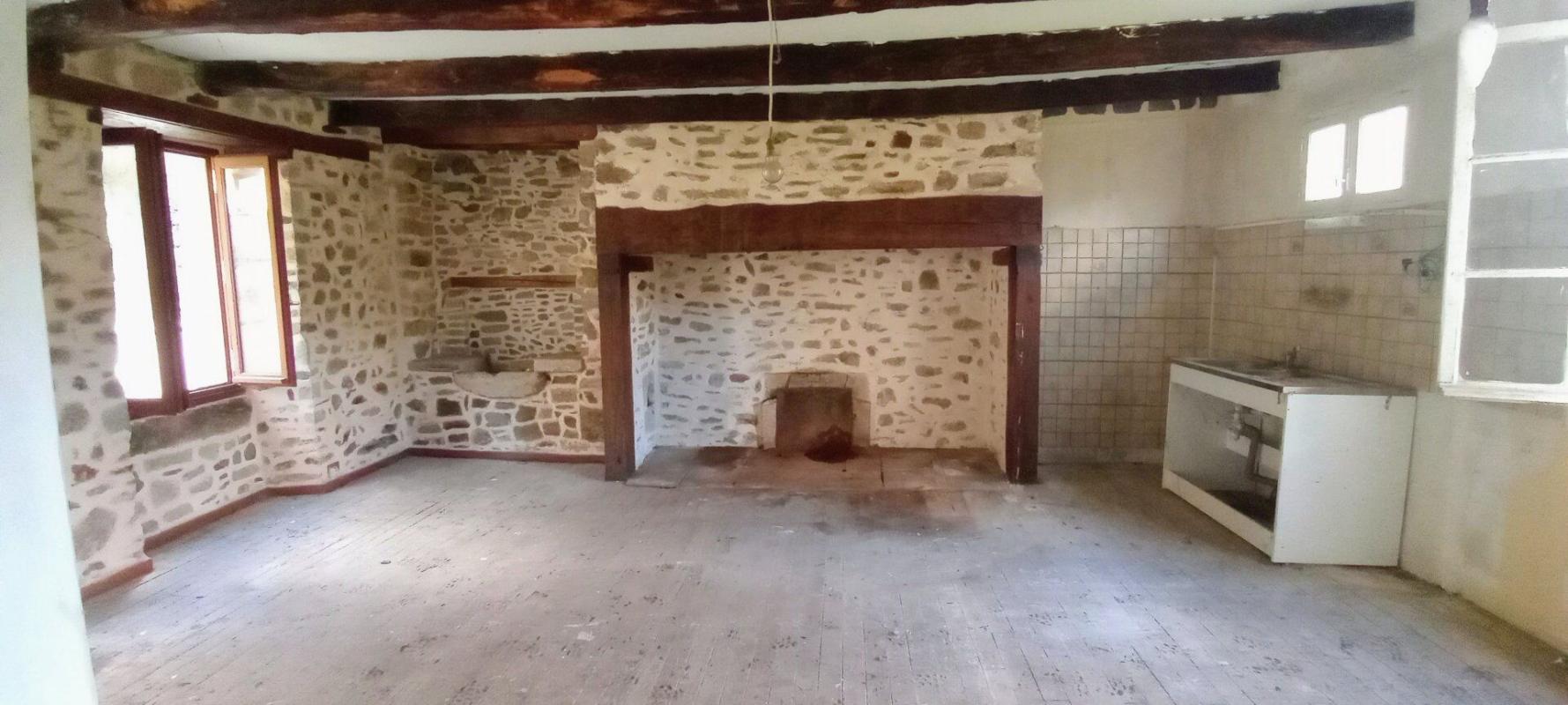2 bedroom maison en pierres in Forges, Corrèze, France