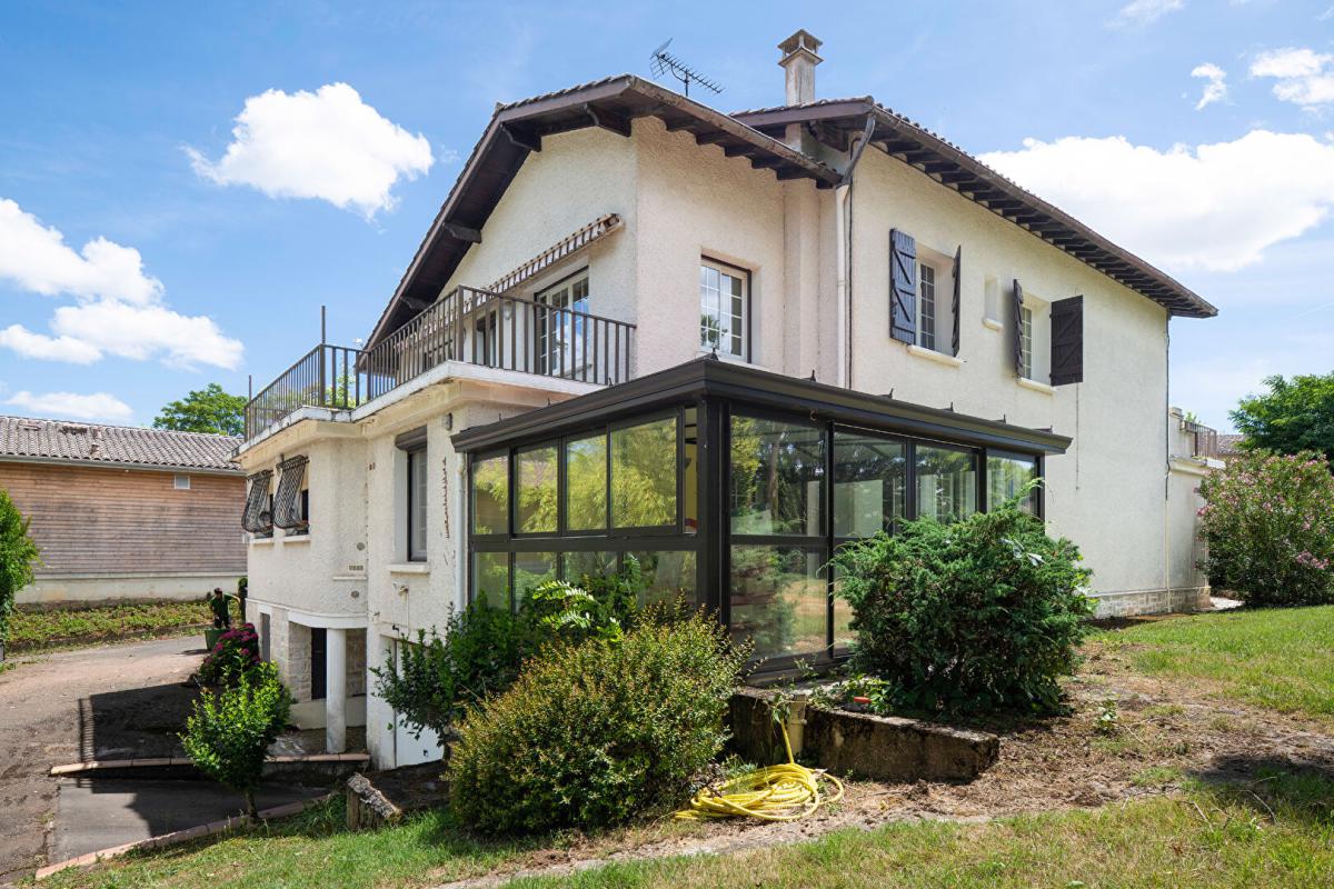 6 bedroom villa in Negrepelisse, Tarn-et-Garonne, France