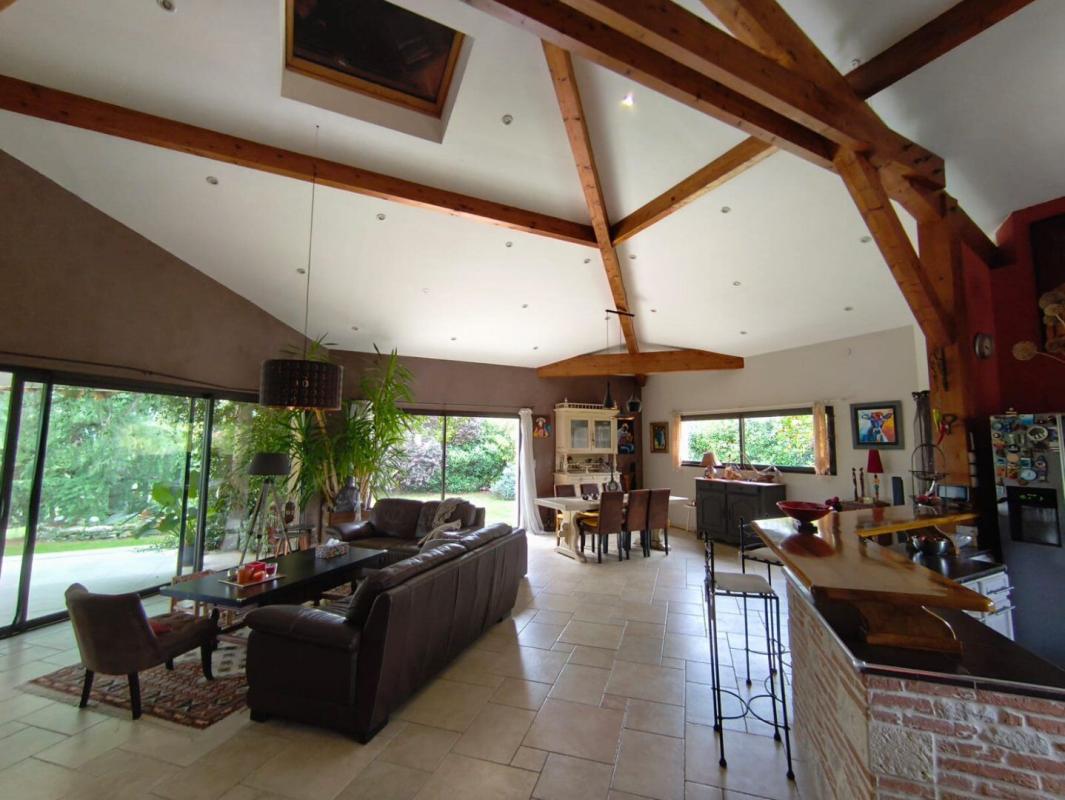 4 bedroom villa in Bioule, Tarn-et-Garonne, France