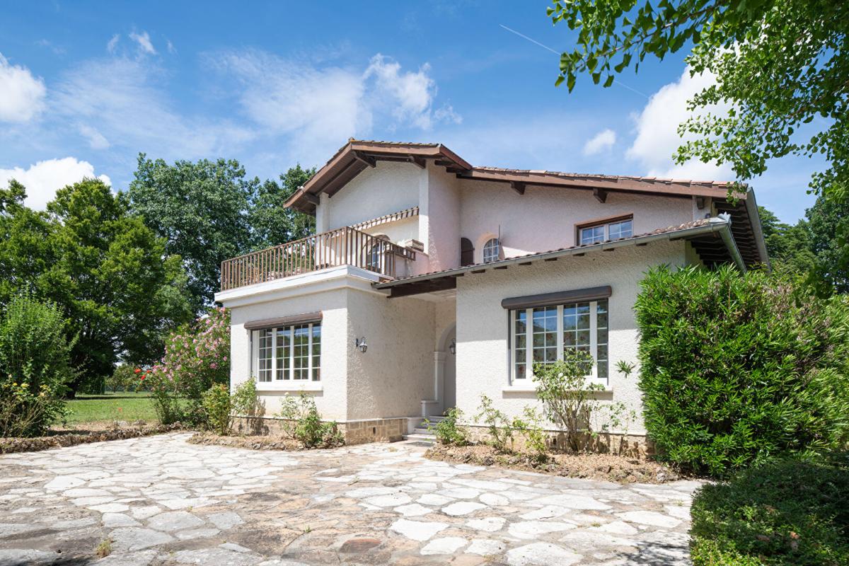 6 bedroom villa in Negrepelisse, Tarn-et-Garonne, France
