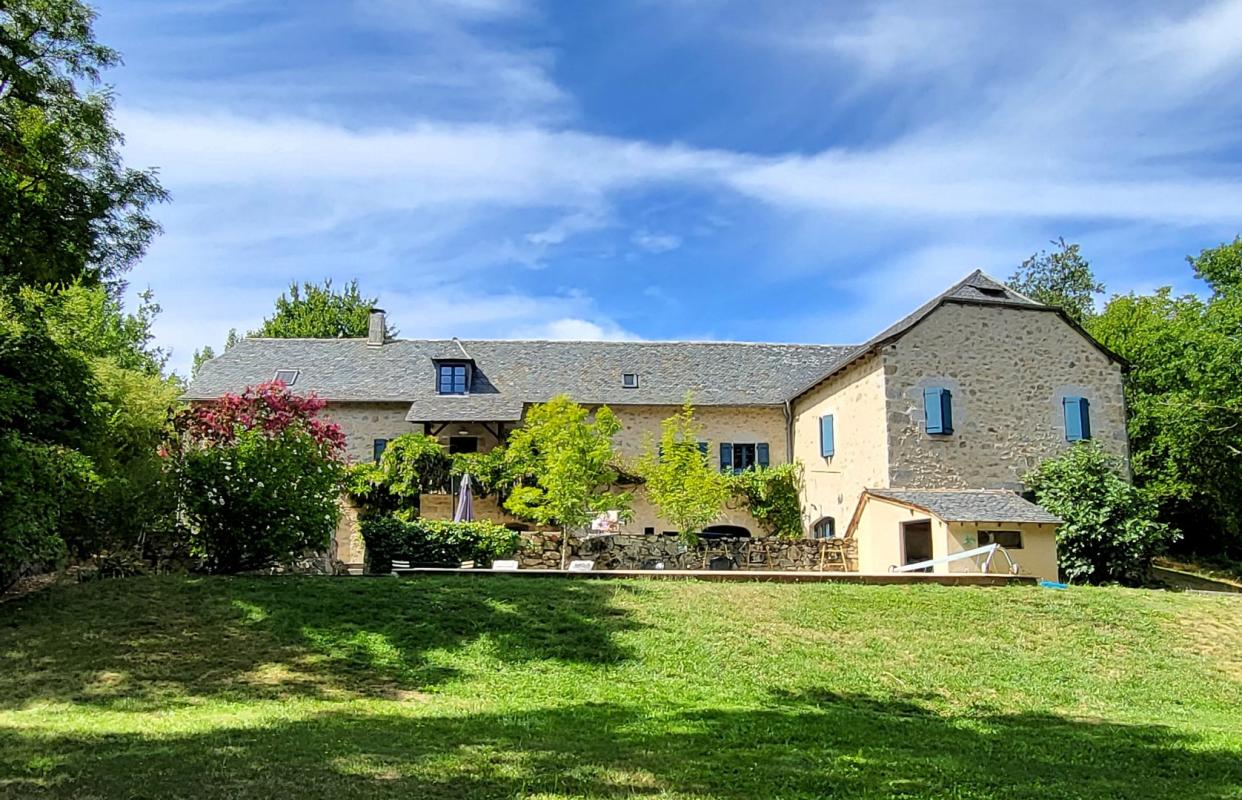 5 bedroom demeure in Lunac, Aveyron, France