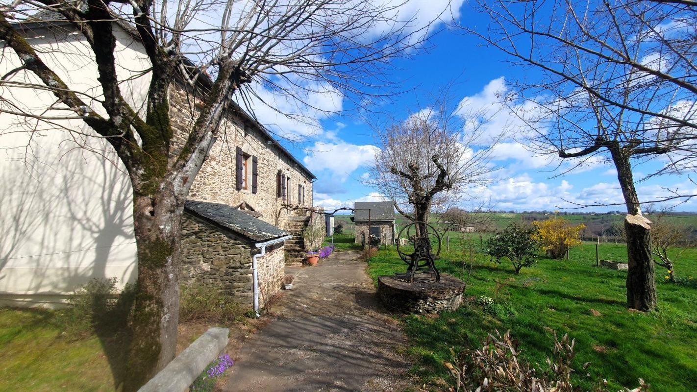4 bedroom corps de ferme in La Salvetat Peyrales, Aveyron, France
