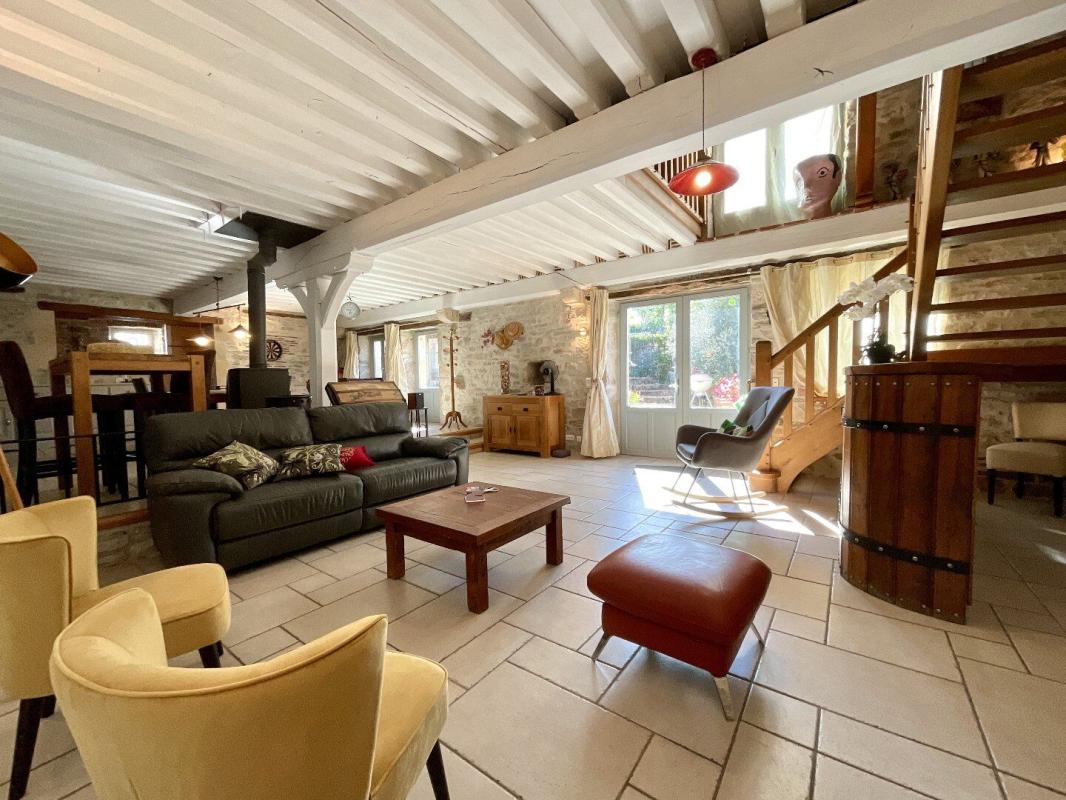 6 bedroom demeure in Calvignac, Lot, France