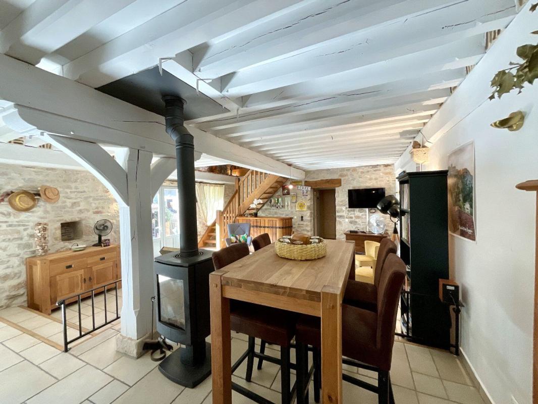 6 bedroom demeure in Calvignac, Lot, France