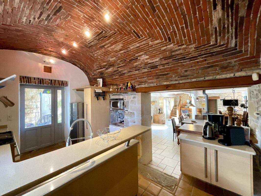 6 bedroom demeure in Calvignac, Lot, France